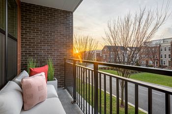 Private balcony/patios
